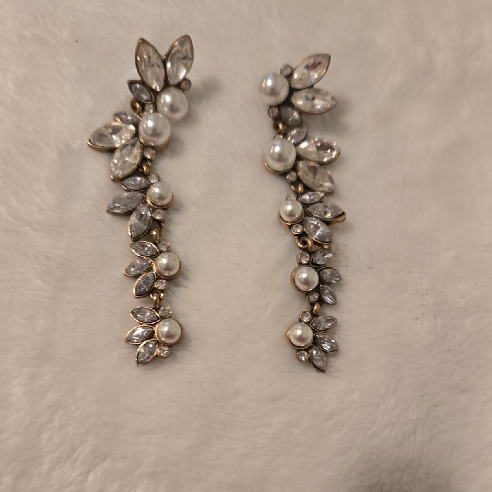 Elegant Silver and Pearl Drop Earrings